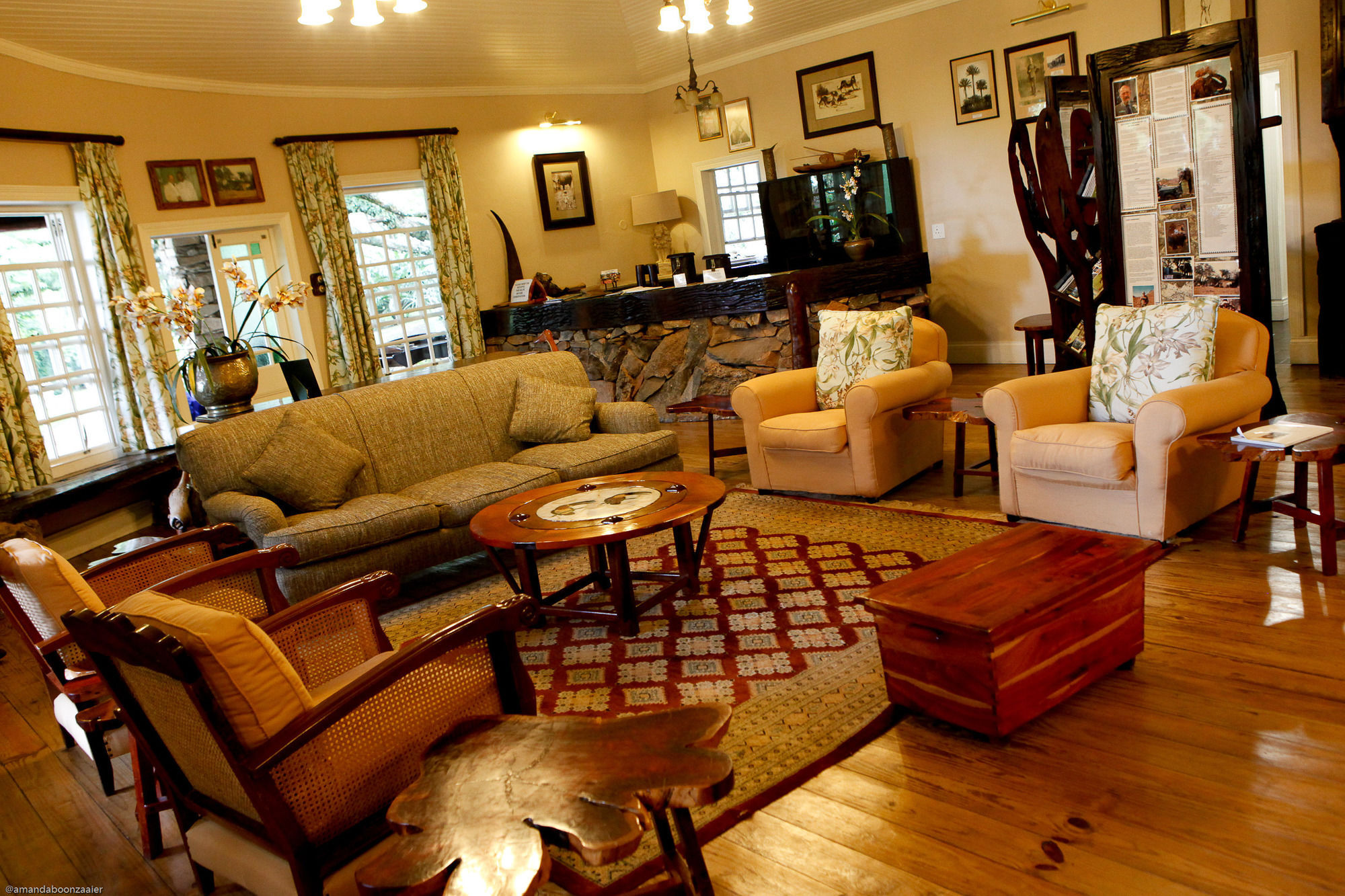 Reilly'S Rock Hilltop Lodge Lobamba Esterno foto