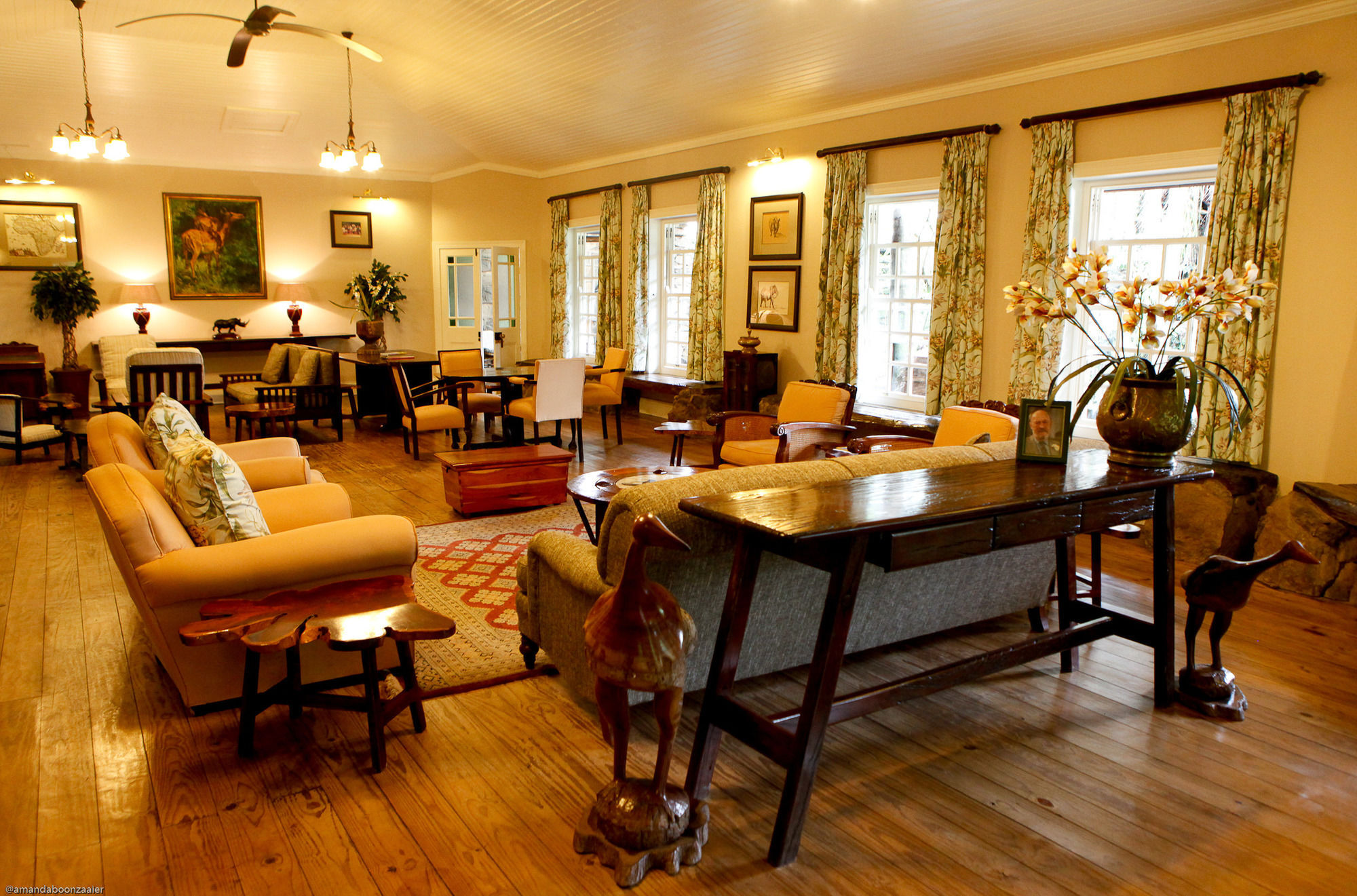 Reilly'S Rock Hilltop Lodge Lobamba Esterno foto