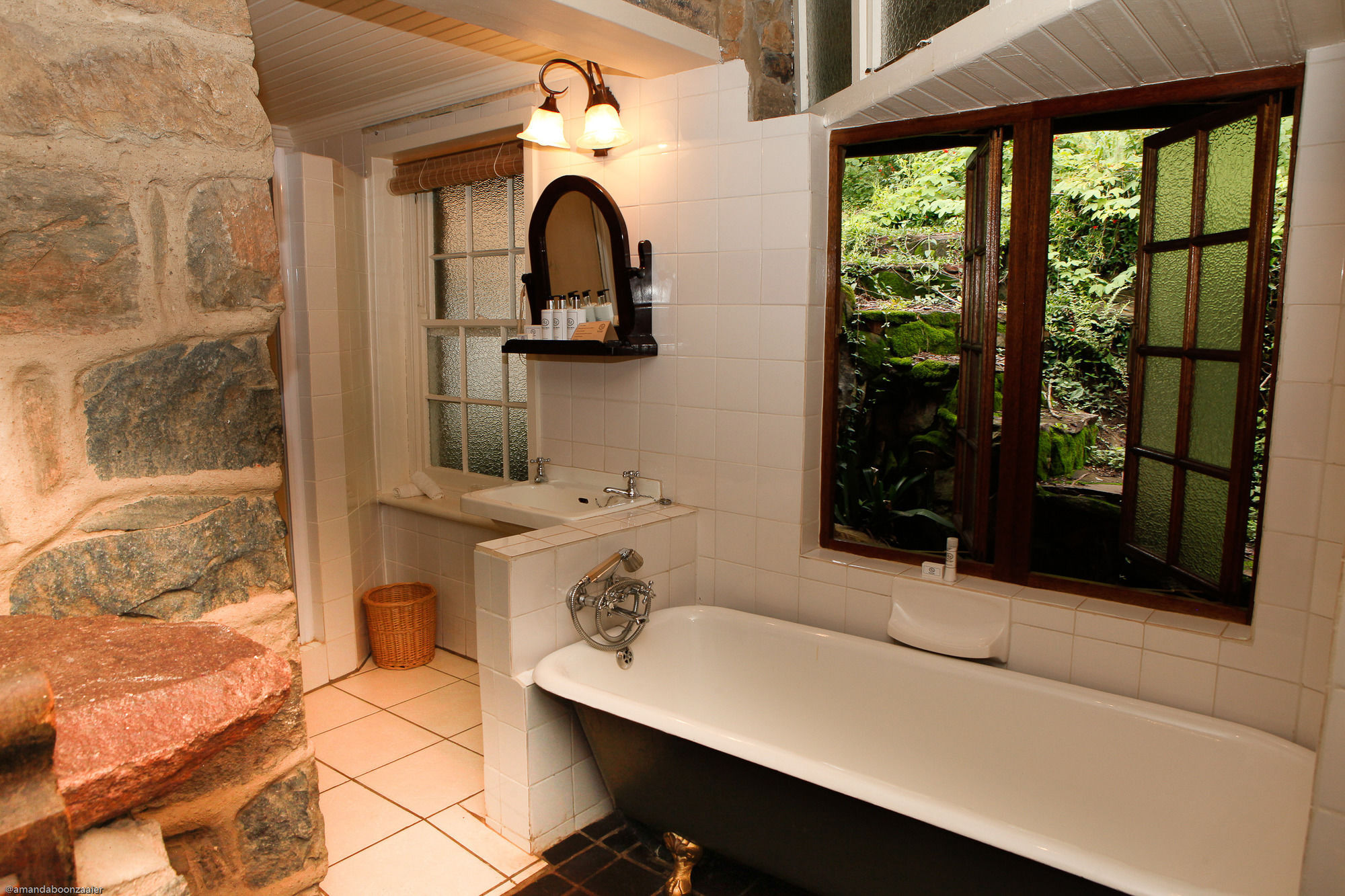 Reilly'S Rock Hilltop Lodge Lobamba Esterno foto