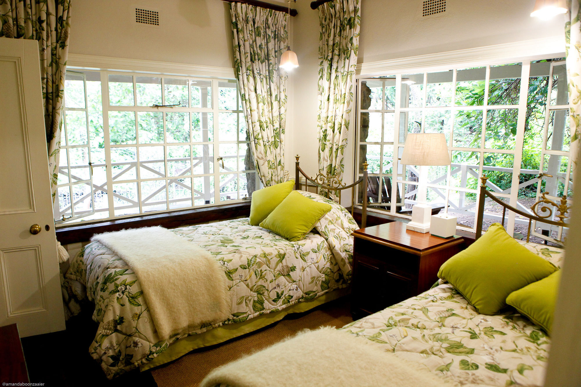 Reilly'S Rock Hilltop Lodge Lobamba Esterno foto